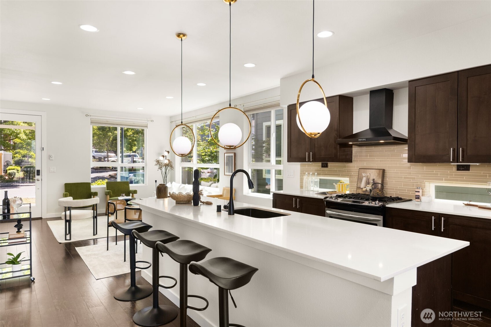 9729 10th Place Southwest Seattle, WA 98106 - Photo 11 of 29