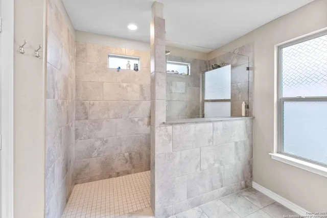 $2,600 | 5115 Escudero, San Antonio, TX 78261