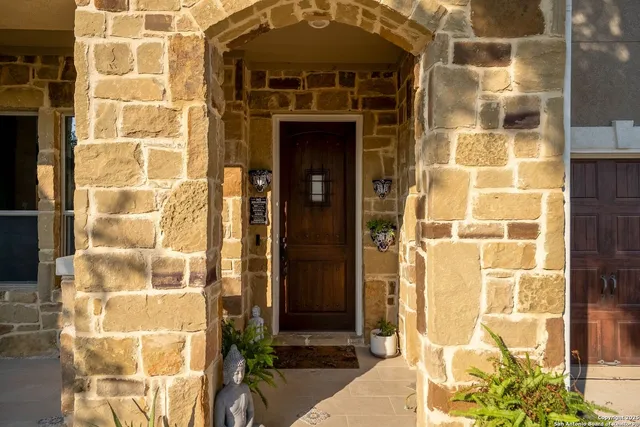 $2,600 | 5115 Escudero, San Antonio, TX 78261