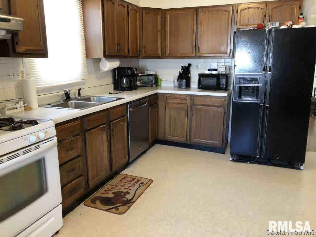 625 Wood Avenue Springfield, IL 62702 - Photo 4 of 21