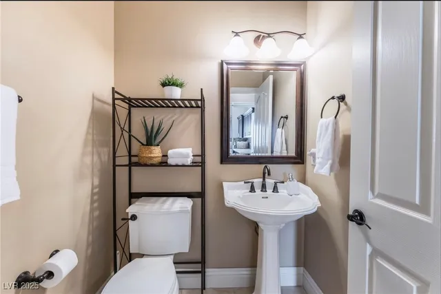 $2,500,000 | 2335 Dolphin Court, Henderson, NV 89074