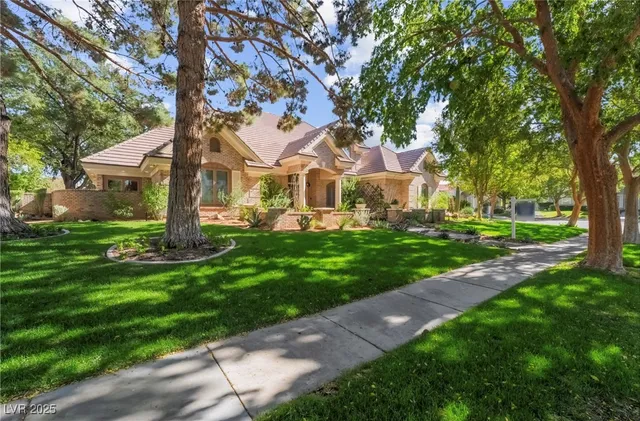 $2,500,000 | 2335 Dolphin Court, Henderson, NV 89074