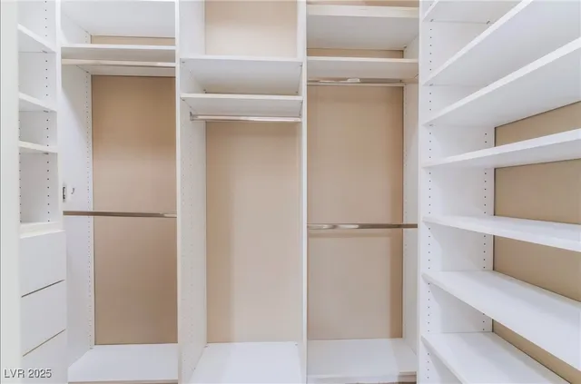 $2,500,000 | 2335 Dolphin Court, Henderson, NV 89074