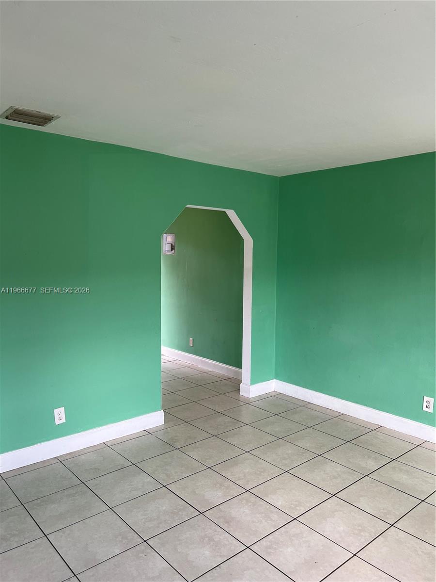 1013 Foster Road, Unit 1 Hallandale Beach, FL 33009 - Photo 8 of 13