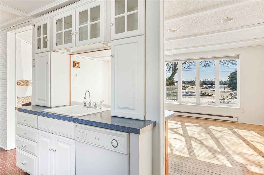 7 Conch Road Narragansett, RI 02882 - Photo 11 of 41