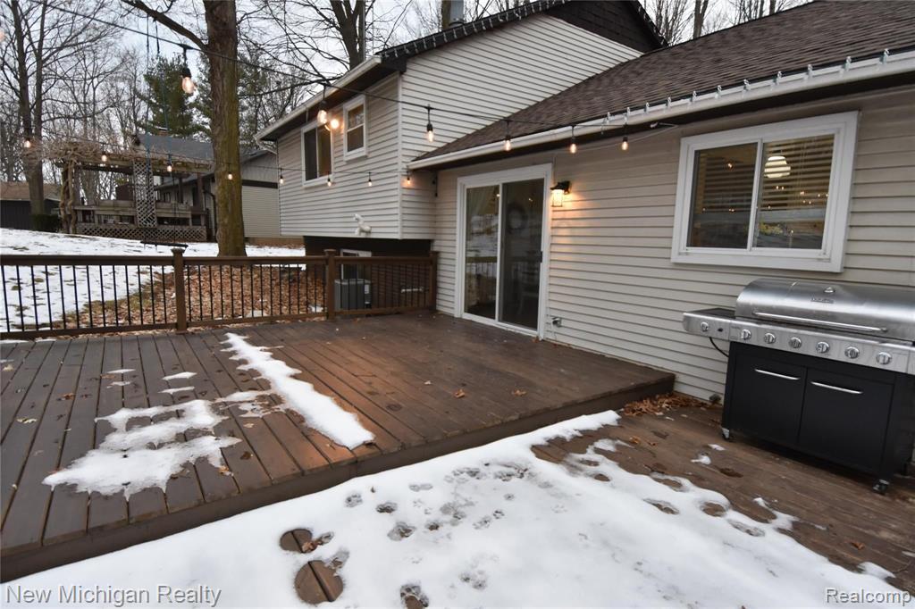 11336 White Lake Road Fenton, MI 48430 - Photo 32 of 39