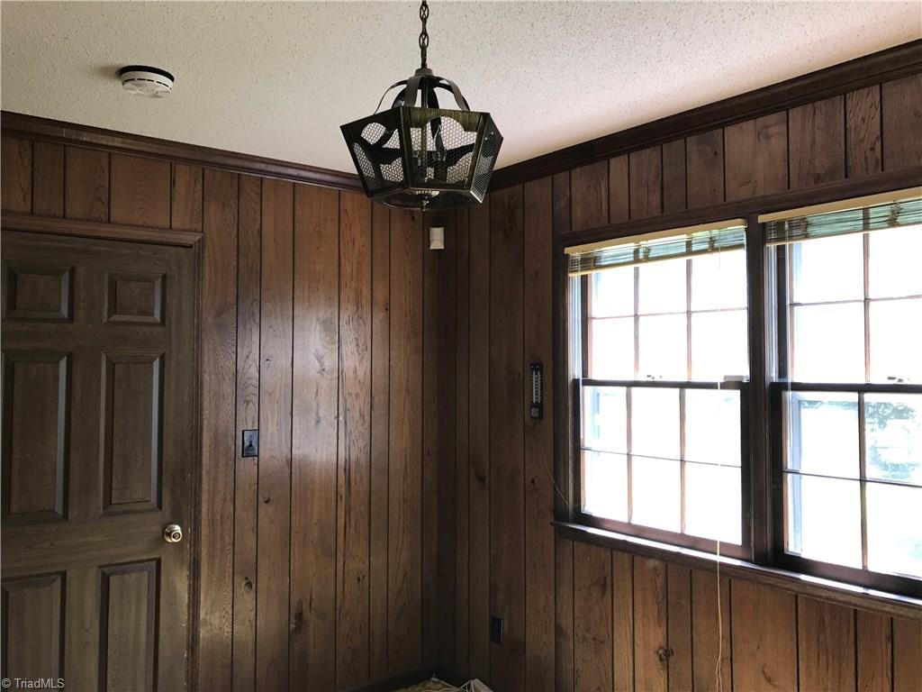 104 Royal Road Jamestown, NC 27282 - Photo 13 of 30 Gallery Image 13