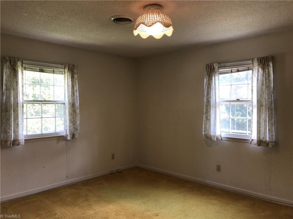 104 Royal Road Jamestown, NC 27282 - Photo 26 of 30 Gallery Image 26