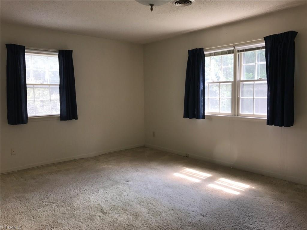 104 Royal Road Jamestown, NC 27282 - Photo 27 of 30 Gallery Image 27