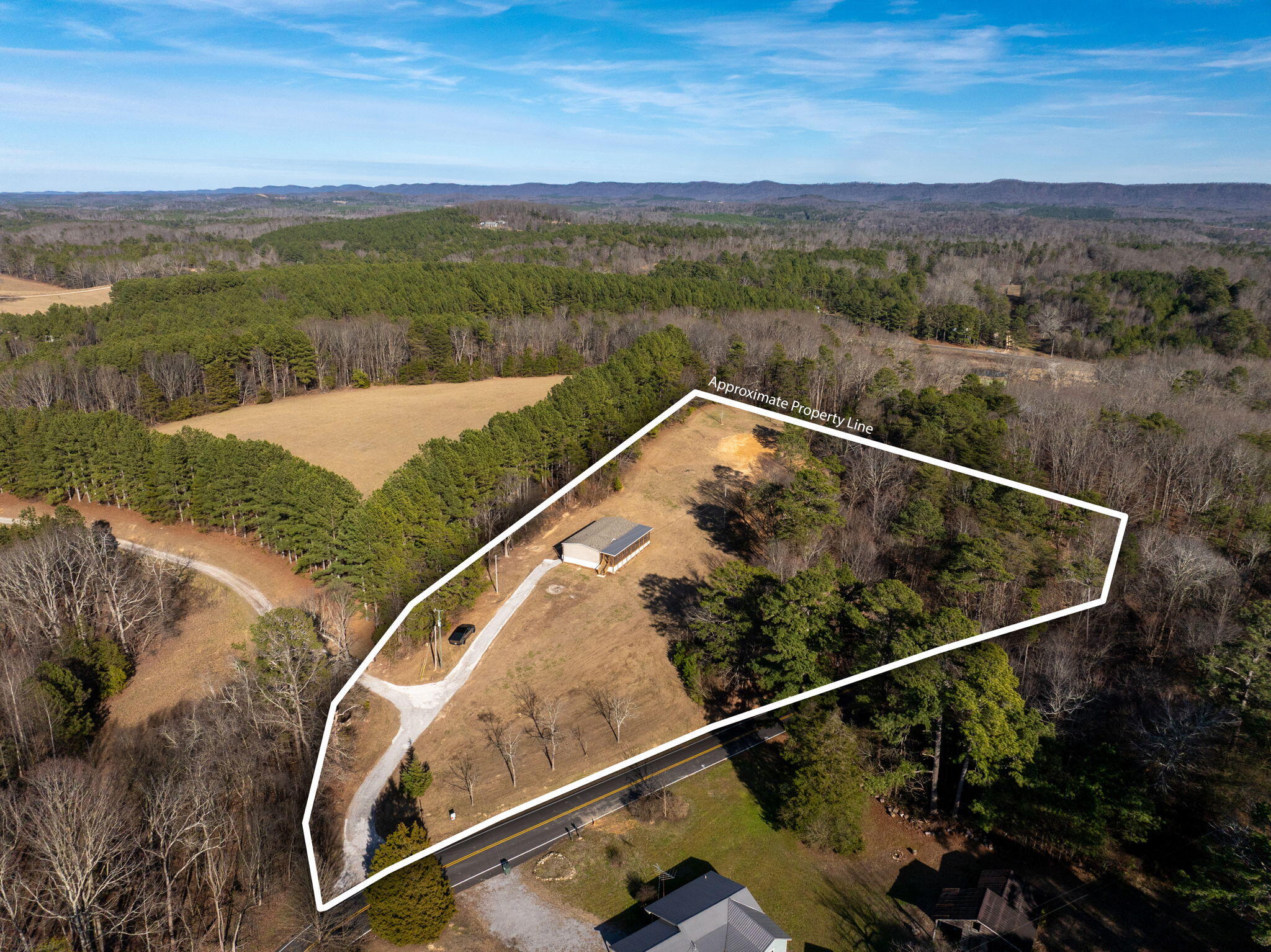 283 West Oakton Road LaFayette, GA 30728 - Photo 35 of 48 35-web-or-mls-DJI_20260212155736_0014_D-