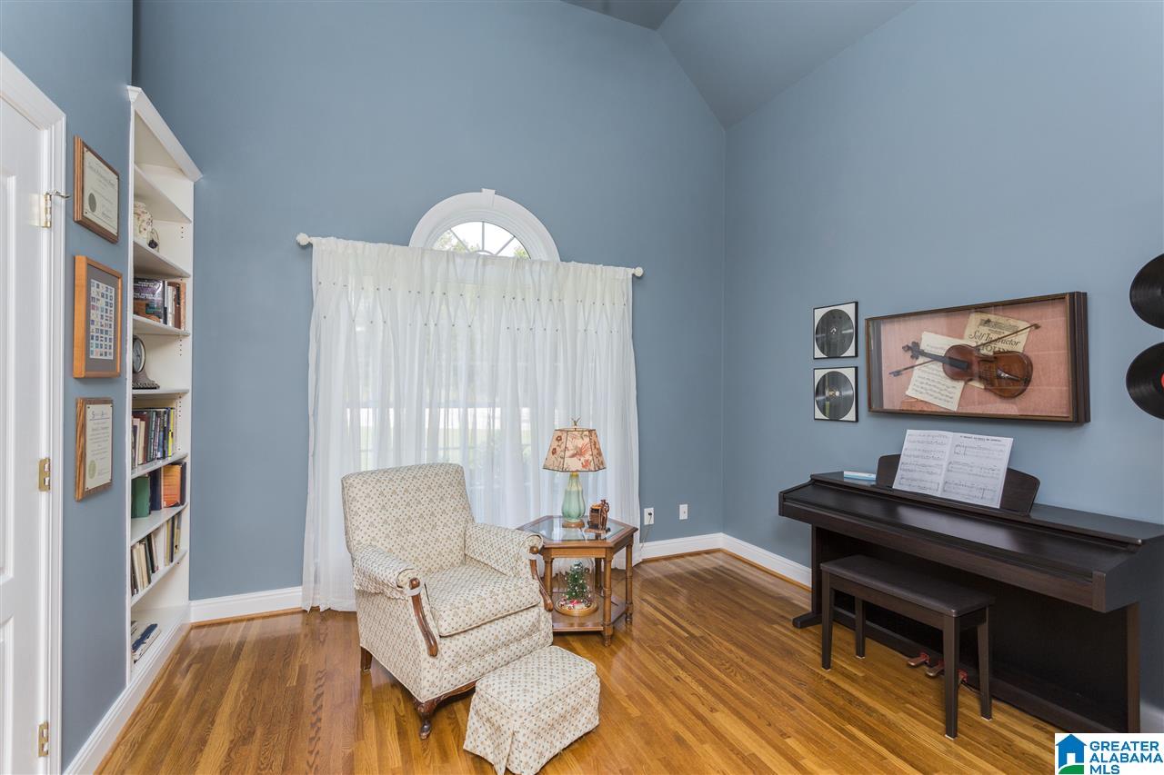 180 Cliff Road Sterrett, AL 35147 - Photo 13 of 48