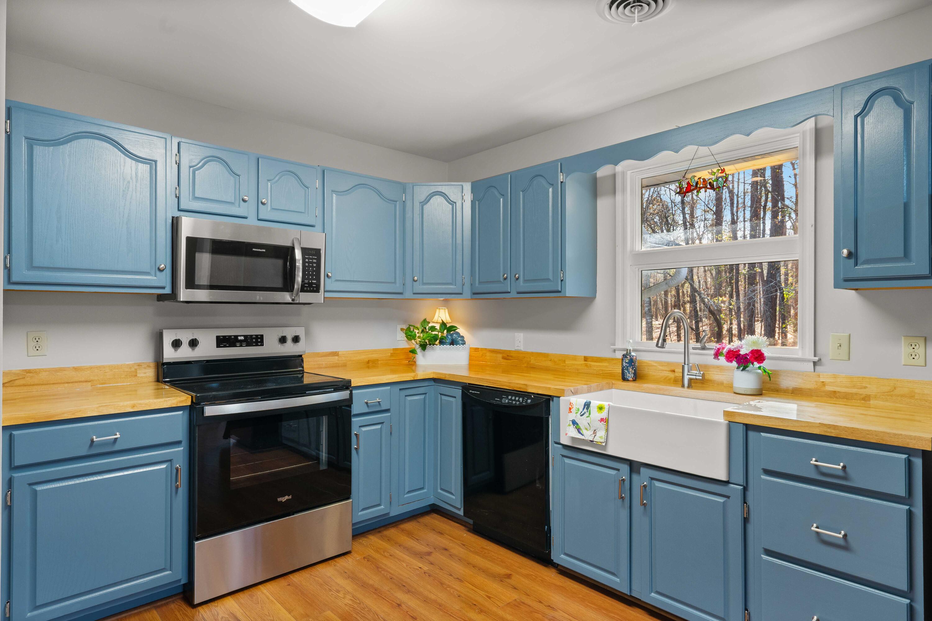 209 Partridge Run Road Santee, SC 29142 - Photo 10 of 33 DSC02786