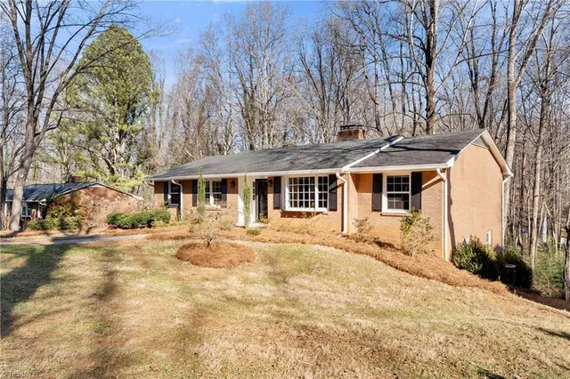 $375,000 | 3239 Linda Circle, Winston-Salem, NC 27106