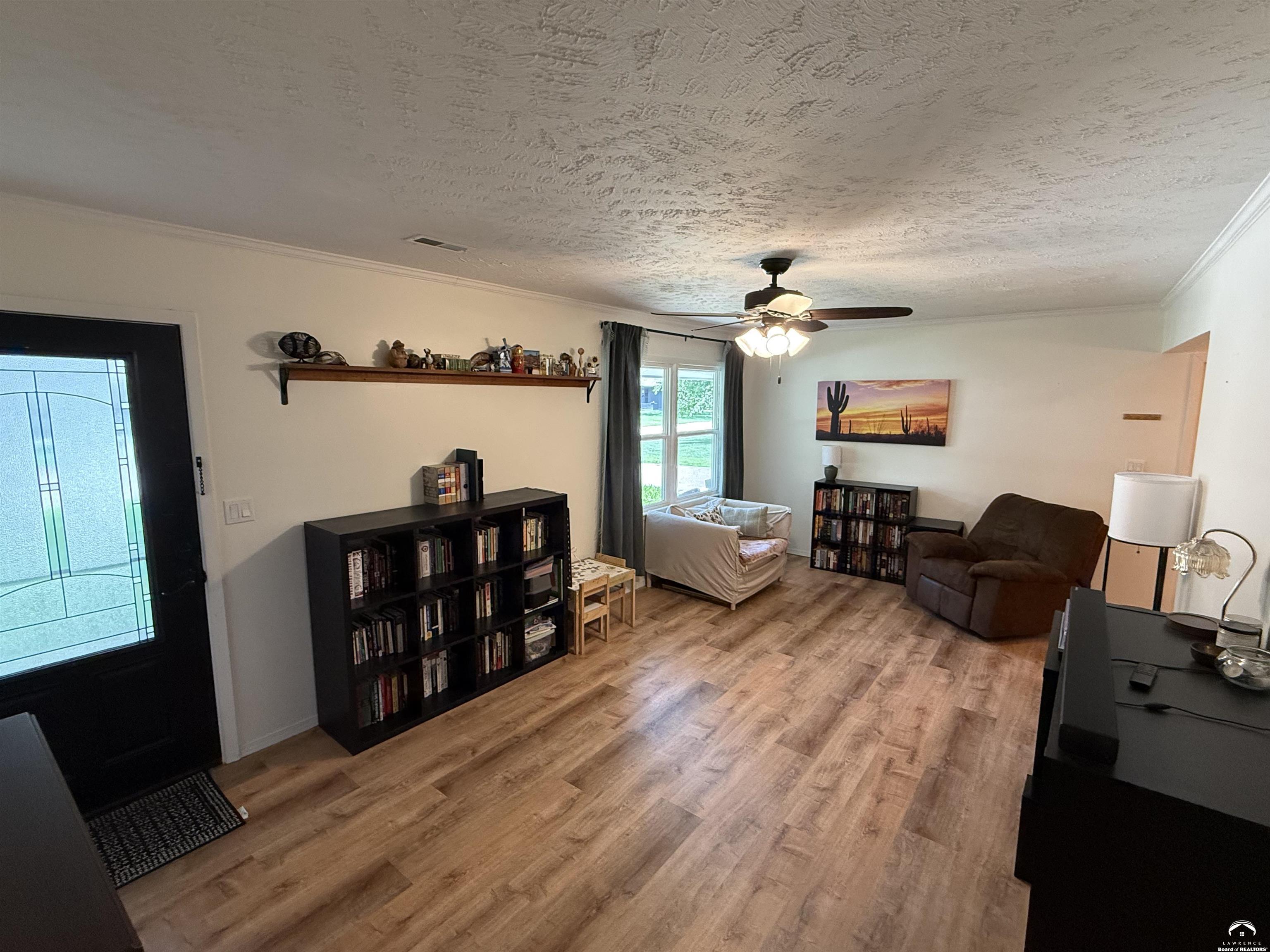 722 Randall Road Lawrence, KS 66049 - Photo 2 of 29