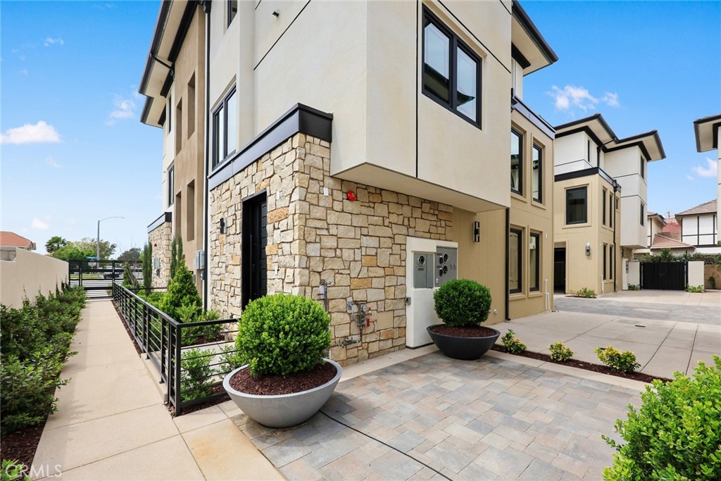 832 Sunset Boulevard, Unit B Arcadia, CA 91007 - Photo 40 of 47