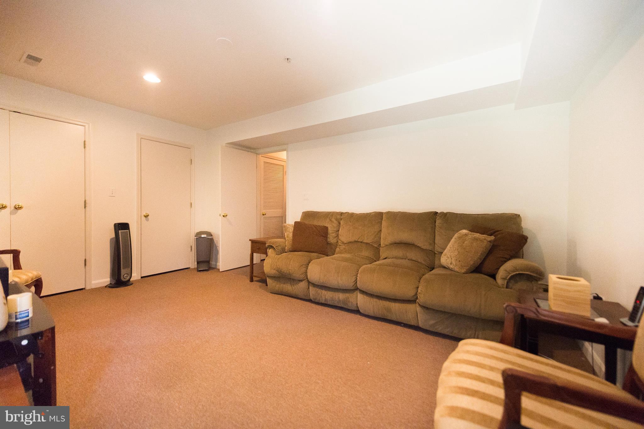 405 Chadford Road Baltimore, MD 21212 - Photo 18 of 25 Family Room