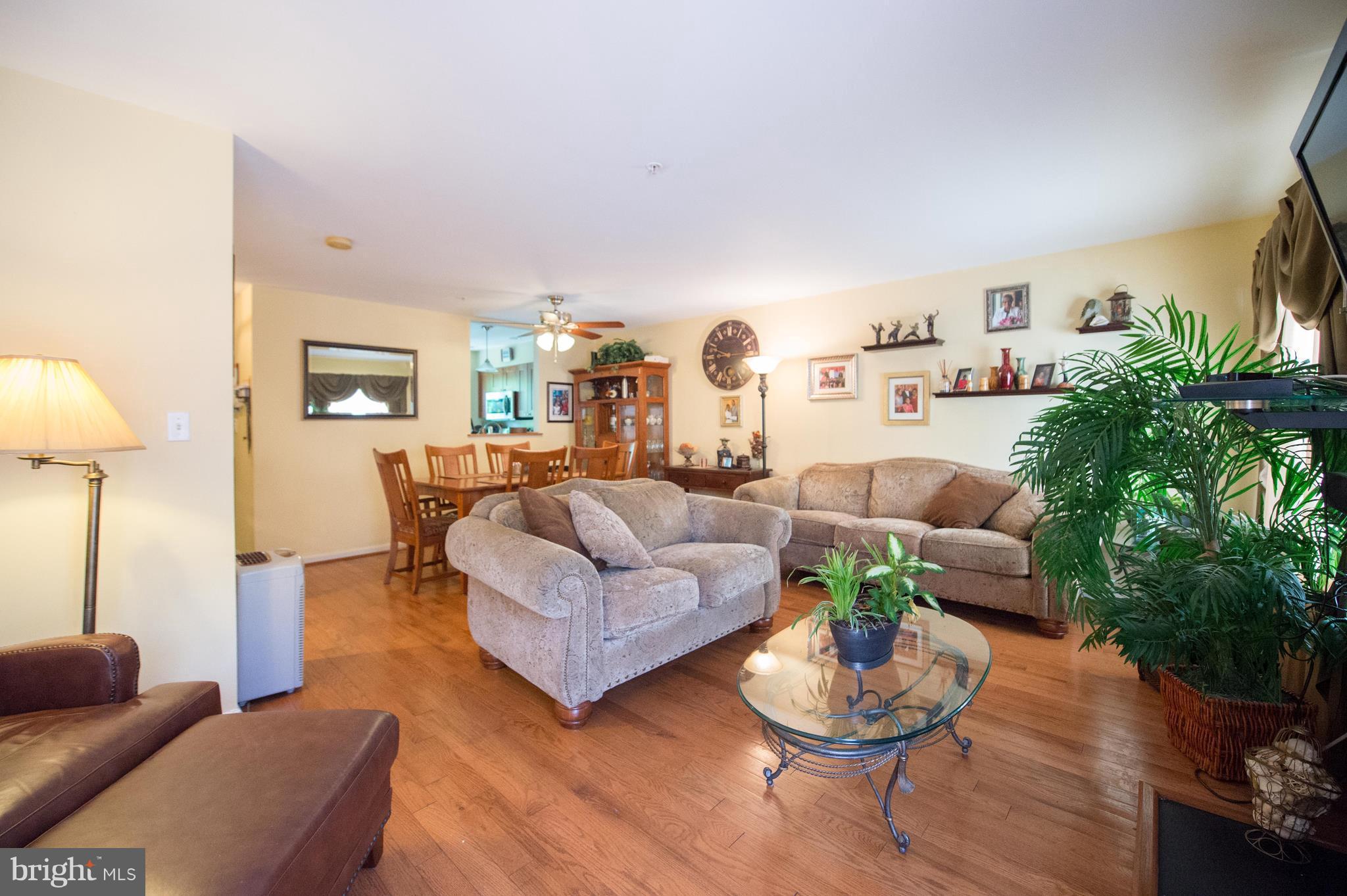 405 Chadford Road Baltimore, MD 21212 - Photo 5 of 25 Living Room and Dining Room Combination