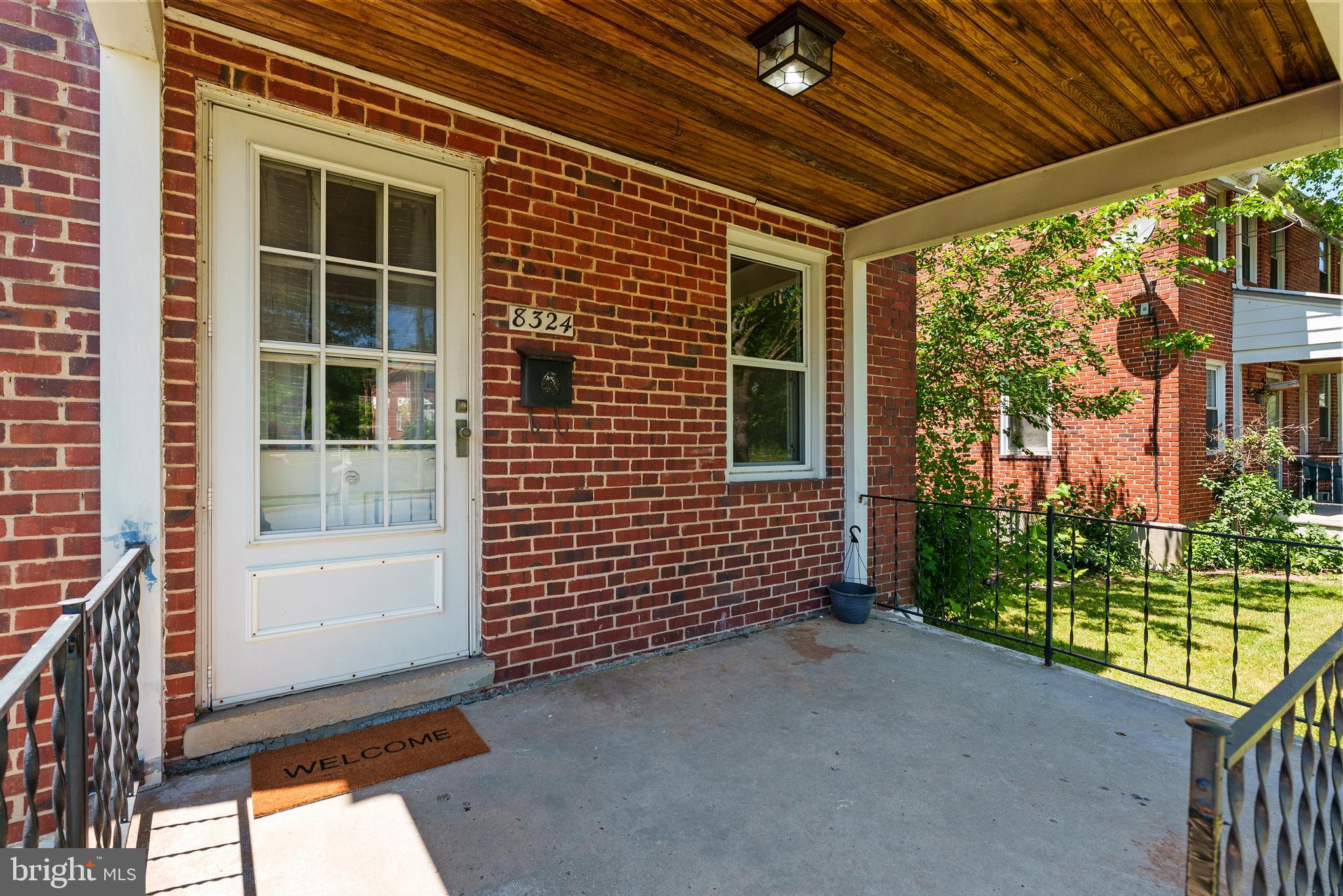 8324 Ridgely Oak Road Parkville, MD 21234 - Photo 1 of 36