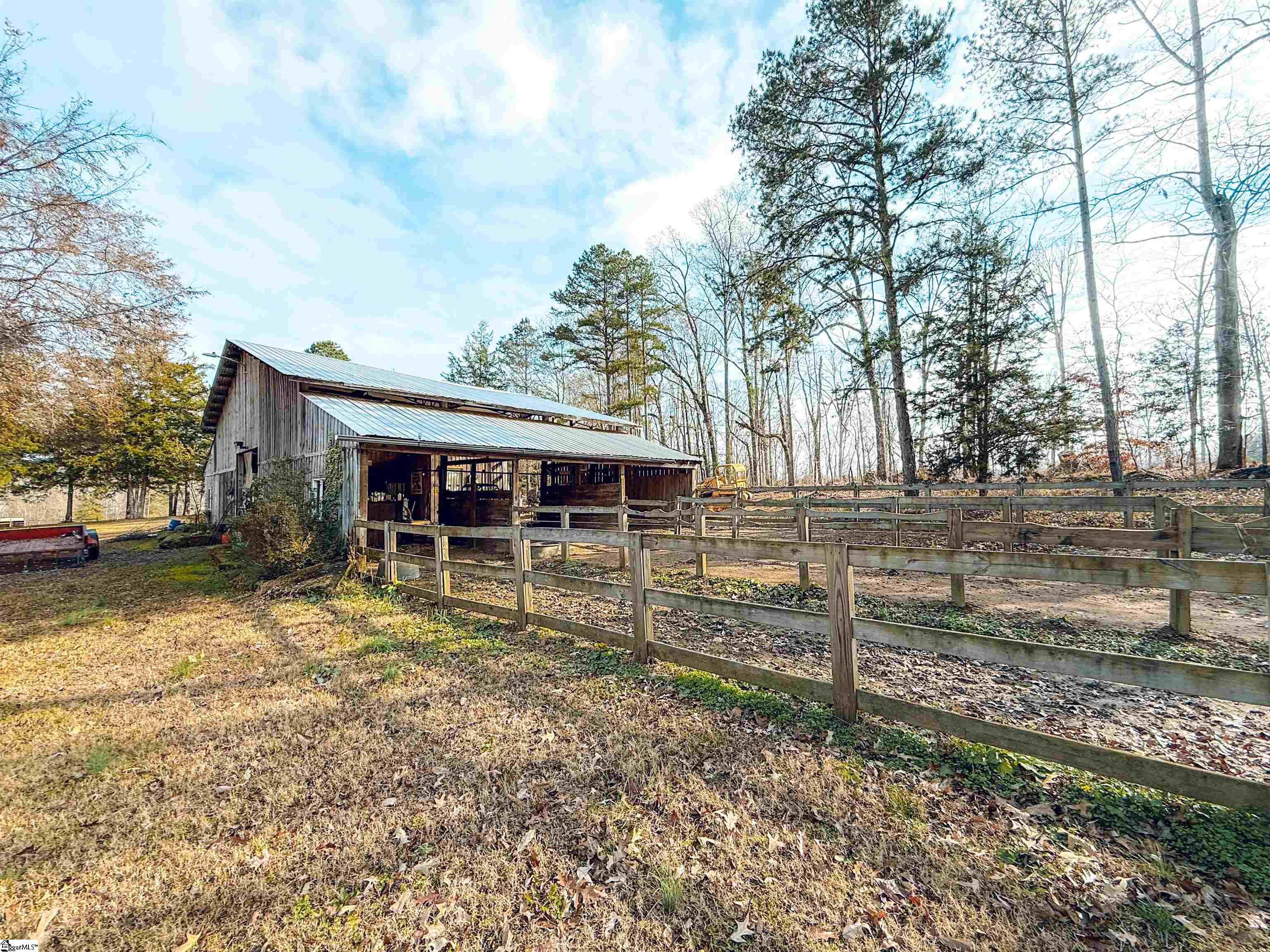 2257 Fairview Road Fountain Inn, SC 29644 - Photo 2 of 15