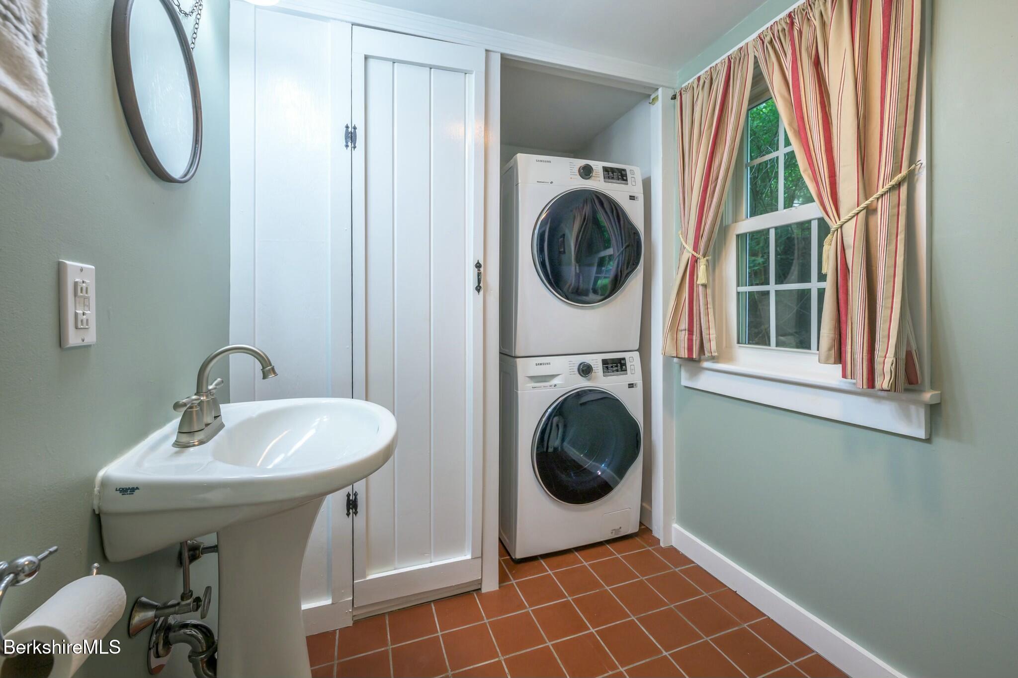 17 Stockbridge Road West Stockbridge, MA 01266 - Photo 14 of 32 First Floor Half Bath/Laundry