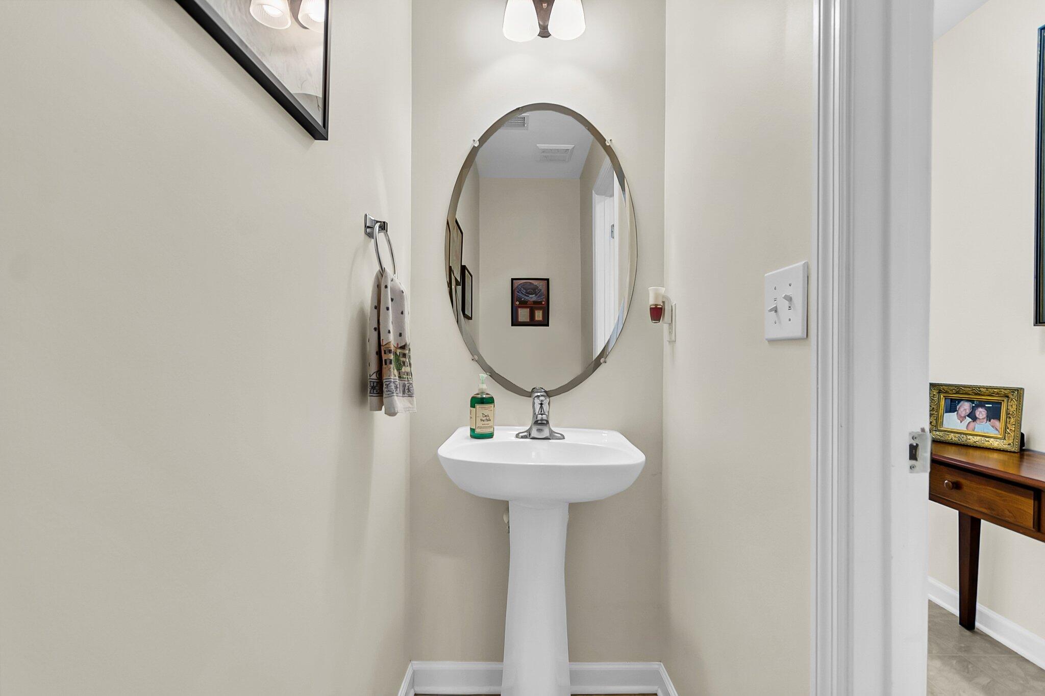 303 Pine Bluff Drive Summerville, SC 29483 - Photo 4 of 34 CREM - 303 Pine Bluff-13