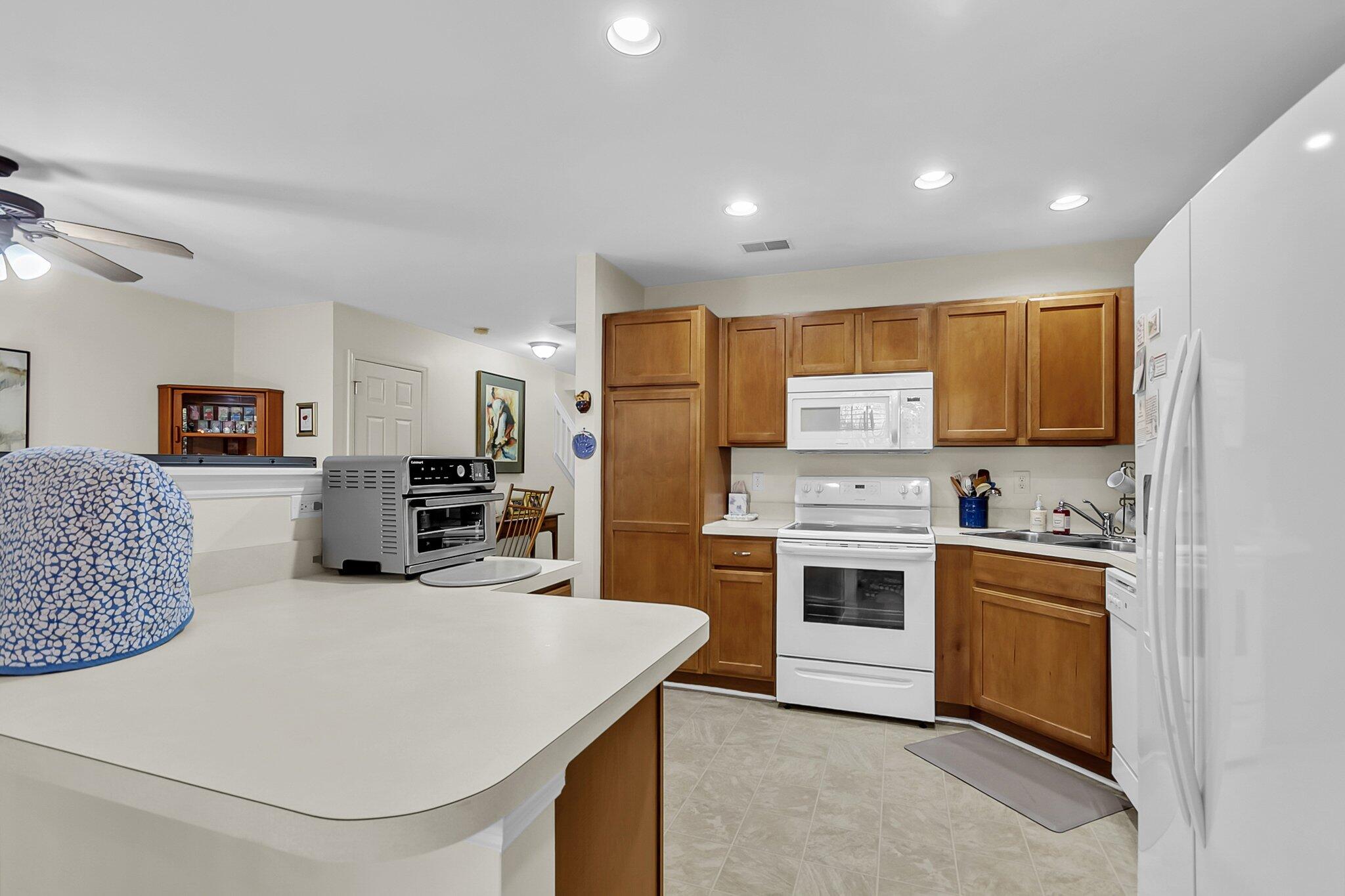 303 Pine Bluff Drive Summerville, SC 29483 - Photo 10 of 34 CREM - 303 Pine Bluff-20