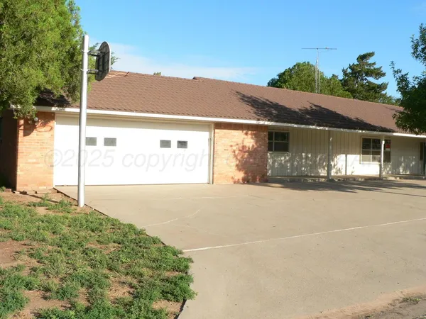 $230,000 | 111 Apache Street, Hereford, TX 79045