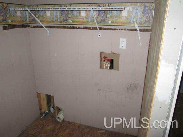 3305 Cedar Bay Road Calumet, MI 49913 - Photo 10 of 14