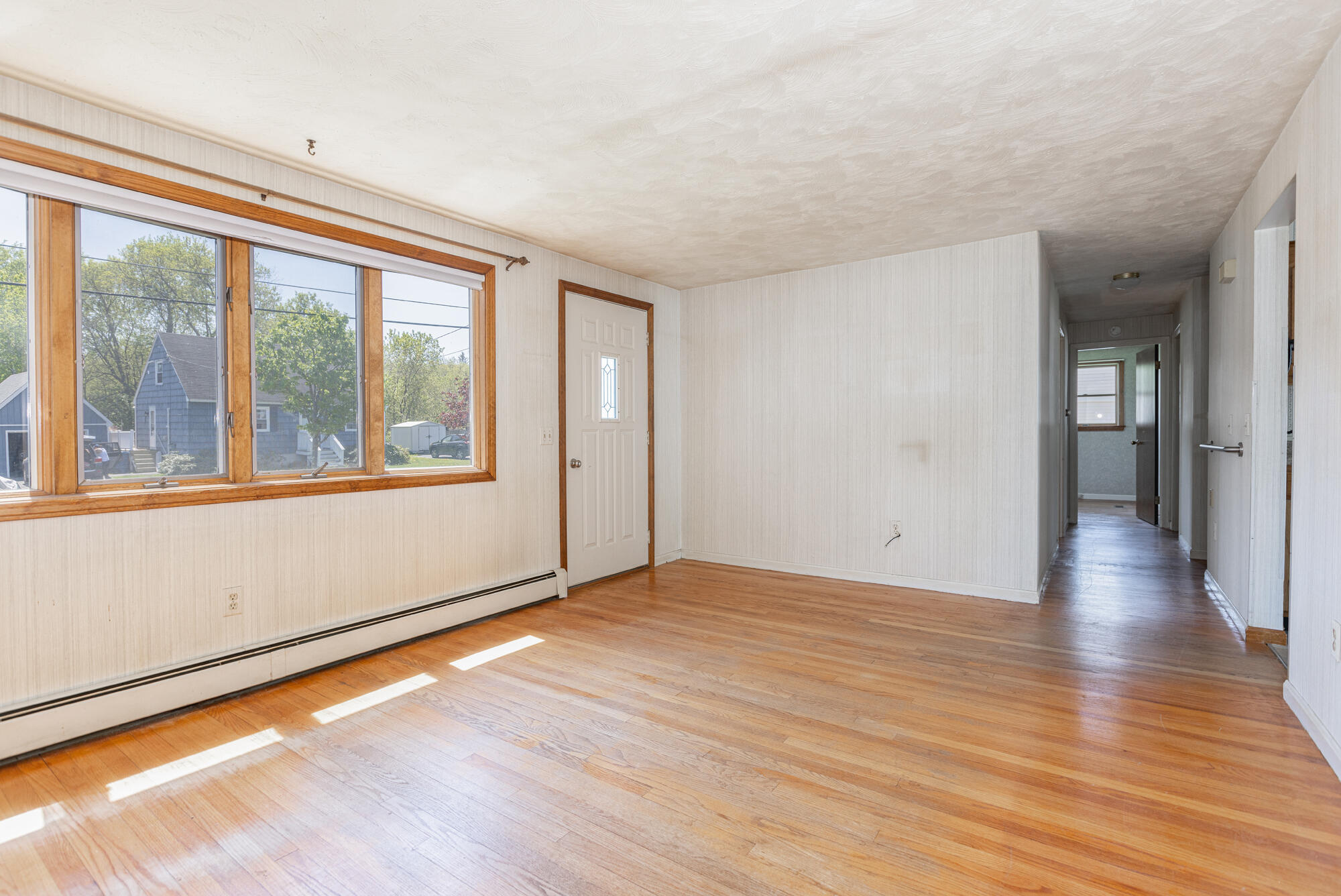 39 Samuel Road Portland, ME 04103 - Photo 12 of 33 39 Samuel Rd._W5_010