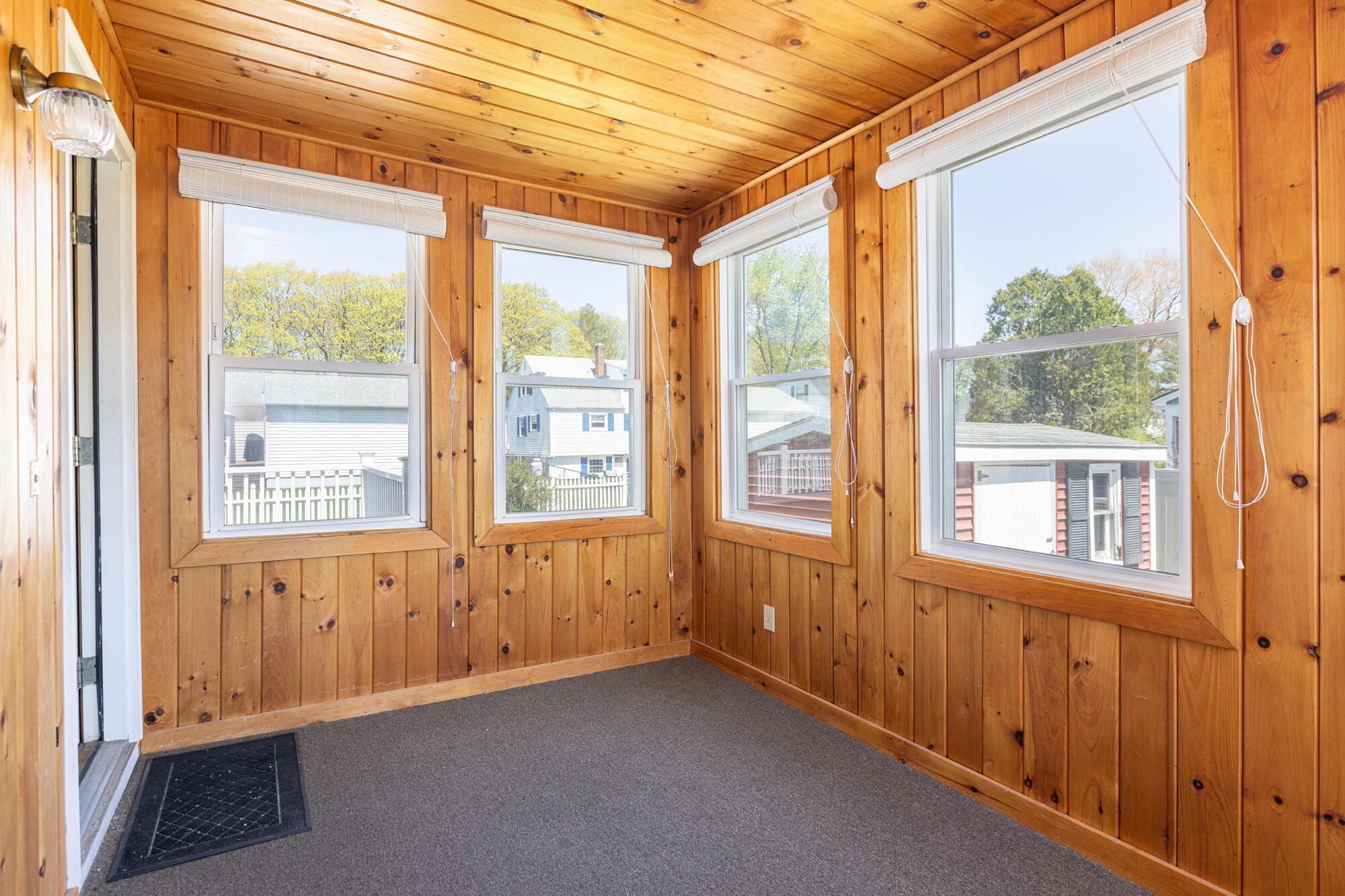 39 Samuel Road Portland, ME 04103 - Photo 4 of 33 39 Samuel Rd._W5_002