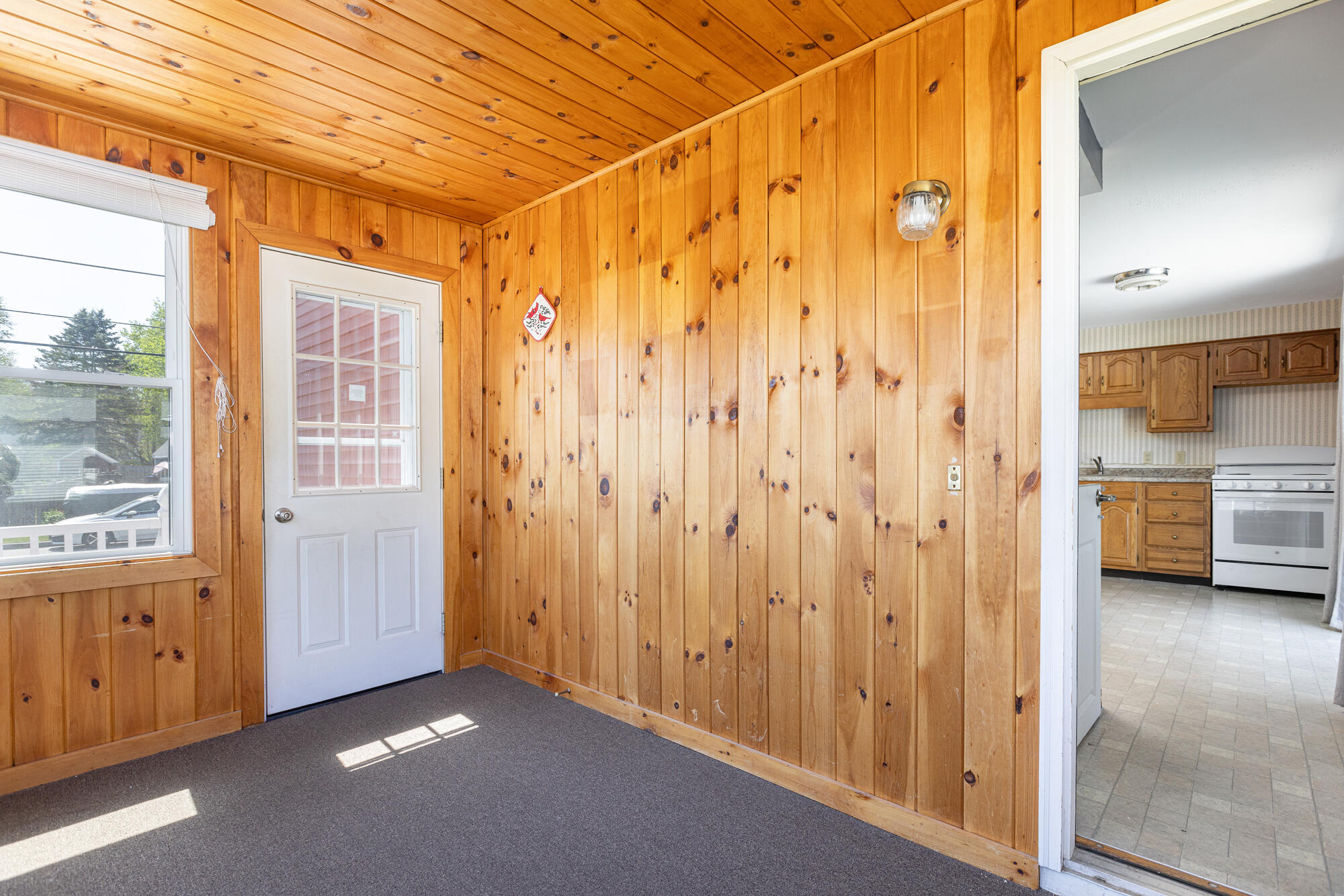 39 Samuel Road Portland, ME 04103 - Photo 5 of 33 39 Samuel Rd._W5_003