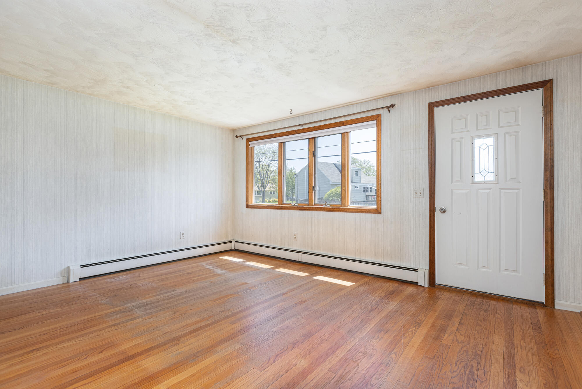 39 Samuel Road Portland, ME 04103 - Photo 10 of 33 39 Samuel Rd._W5_008