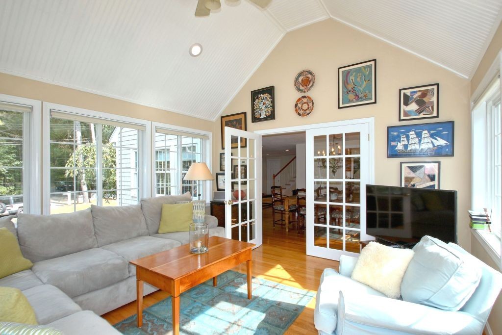 31 Davelin Road Wayland, MA 01778 - Photo 9 of 28 Gallery Image 9
