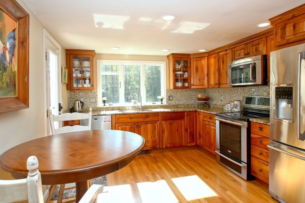 31 Davelin Road Wayland, MA 01778 - Photo 10 of 28 Gallery Image 10
