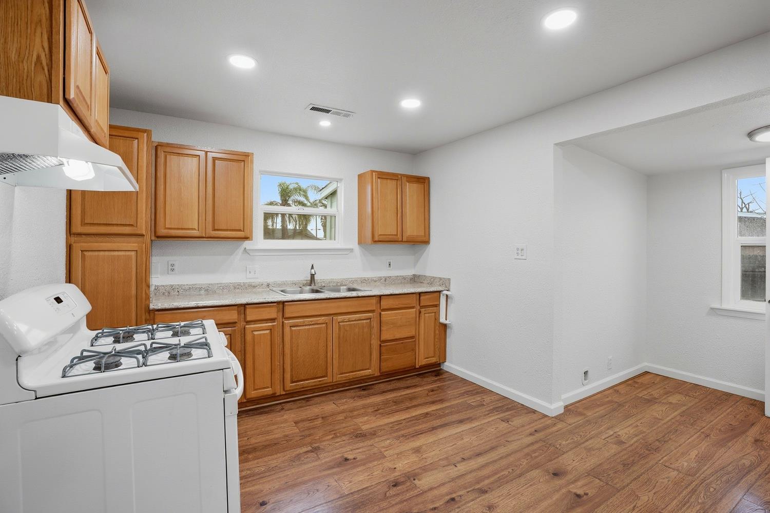 2410 East Gerard Avenue Merced, CA 95341 - Photo 12 of 42