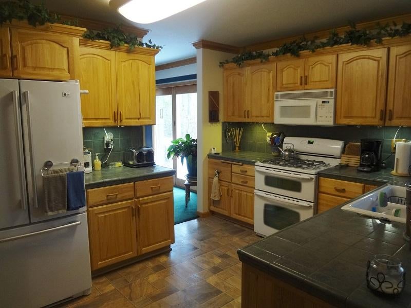 16886 Pineview Road Presque Isle, MI 49777 - Photo 8 of 34 Gallery Image 8