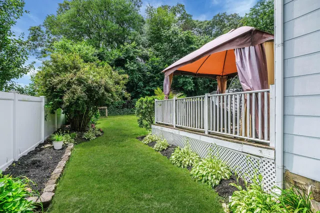 $765,000 | 44 Cross Street, Smithtown, NY 11787