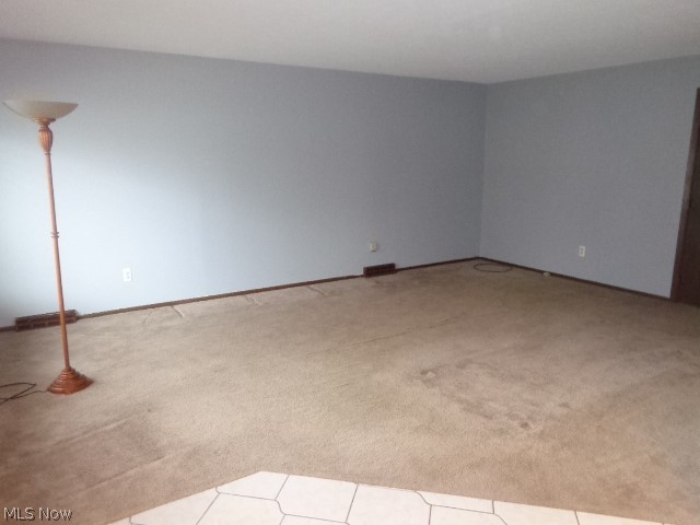 6211 Ridgewood Avenue Parma, OH 44129 - Photo 6 of 24 Gallery Image 6