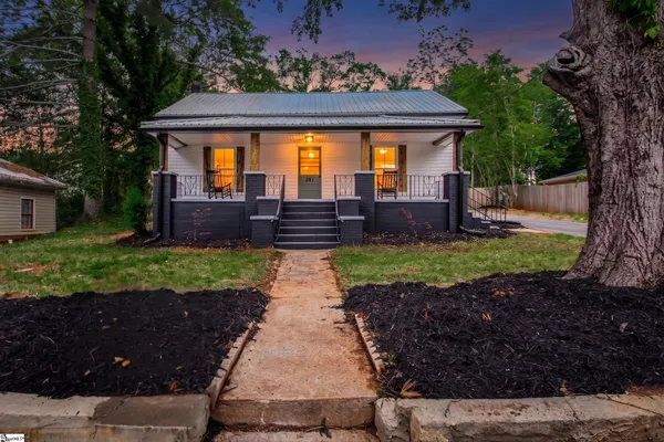 $239,900 | 201 Oak Lane, Liberty, SC 29657
