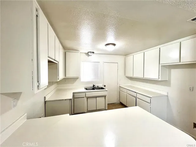 $1,800 | 16214 Juniper Street, Unit 1A, Hesperia, CA 92345