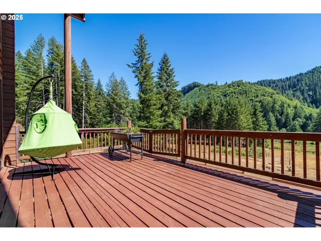 $785,000 | 15755 Highway 36, Deadwood, OR 97430