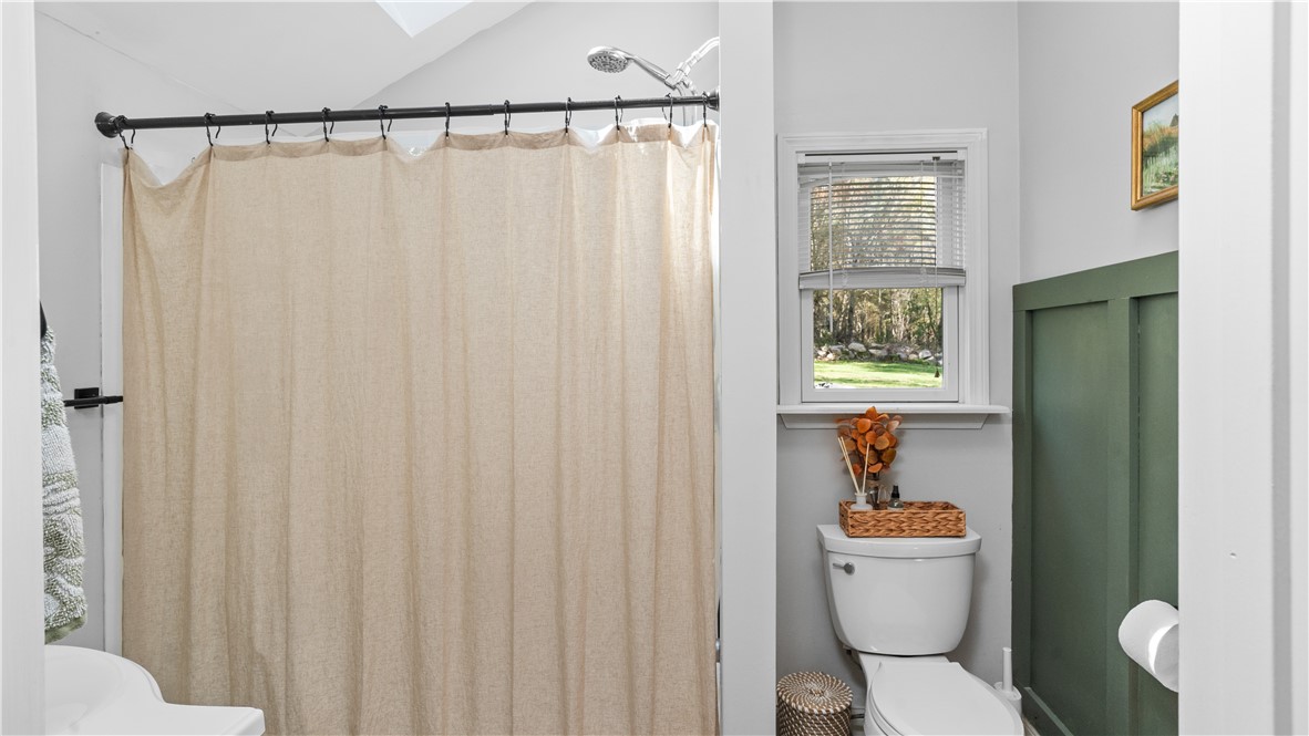 410 Field Hill Road Scituate, RI 02815 - Photo 18 of 38