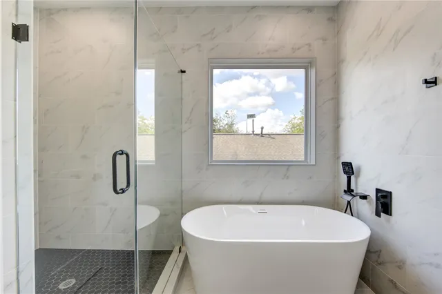 $2,500 | 3639 Rebecca Street, Unit D, Houston, TX 77021