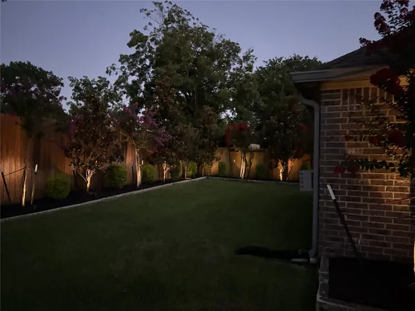a view of a yard