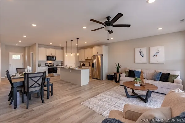 $449,000 | 290 Plaza Bch Drive, Unit 3A, Camdenton, MO 65020