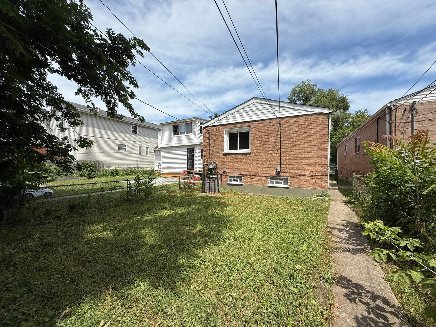 1447 West 114th Place Chicago, IL 60643 - Photo 21 of 21 a front view of a house with garden
