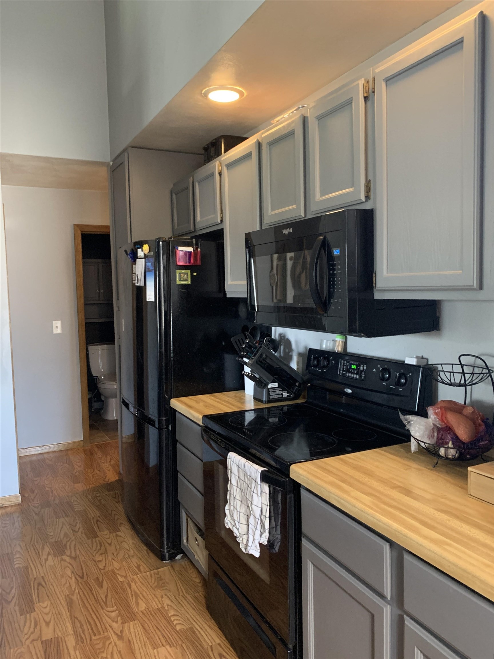 303 Church Street Fall River, WI 53932 - Photo 10 of 36