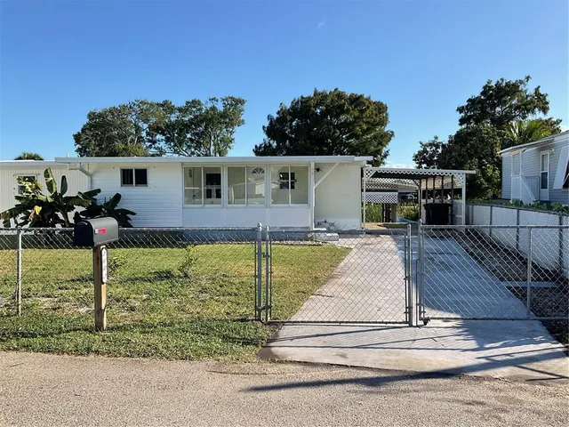 $229,500 | 1602 Chobee Street, Okeechobee, FL 34974