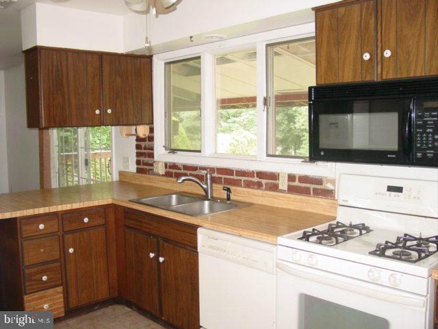 230 Kendig Road Conestoga, PA 17516 - Photo 8 of 17