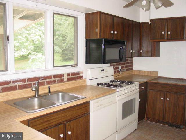 230 Kendig Road Conestoga, PA 17516 - Photo 9 of 17